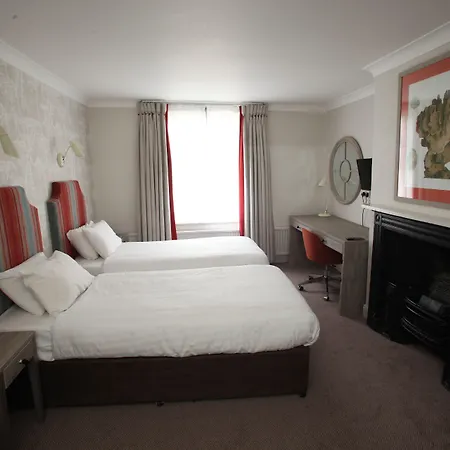 Doubletree By Hilton מלון 4*