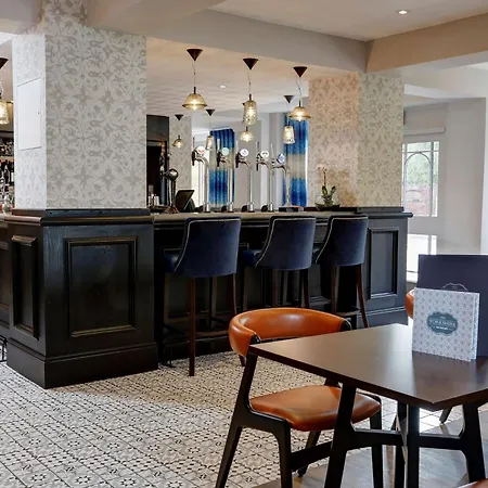 מלון Doubletree By Hilton