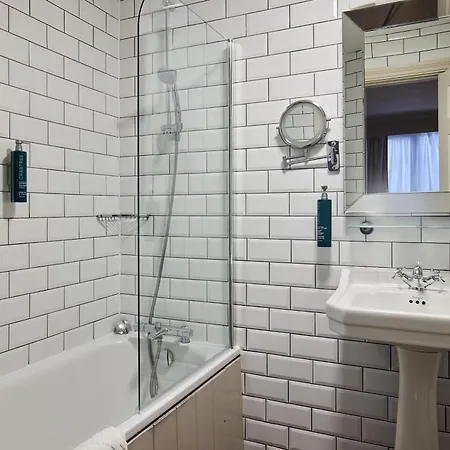 Ξενοδοχείο Doubletree By Hilton 4*