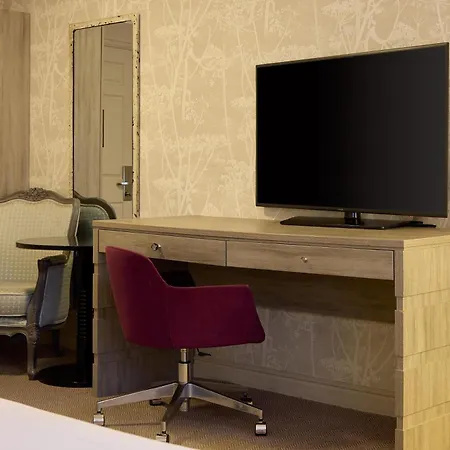 Doubletree By Hilton