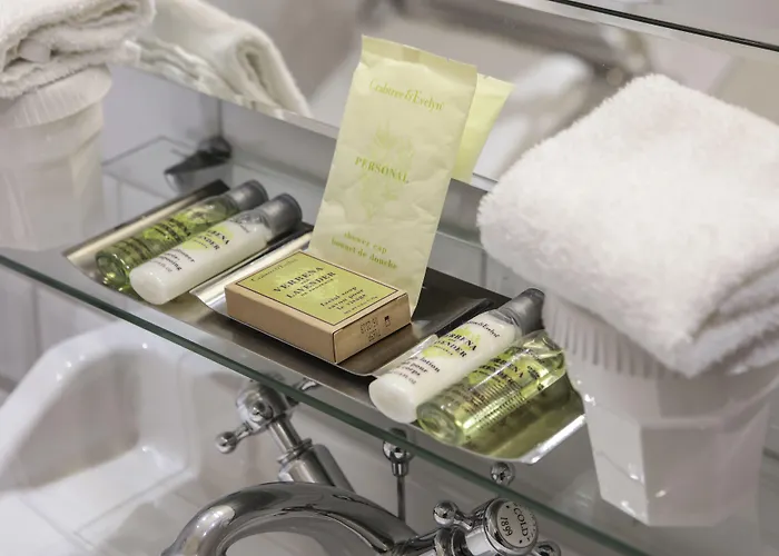 ホテル ダブルツリー バイ ヒルトン ヨーク