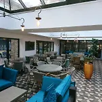 约克希尔顿逸林酒店 酒店