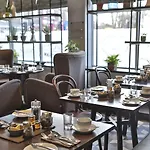 Doubletree By Hilton Hotel 4*