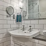 约克希尔顿逸林酒店 4* 约克