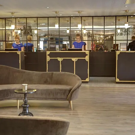 Doubletree By Hilton